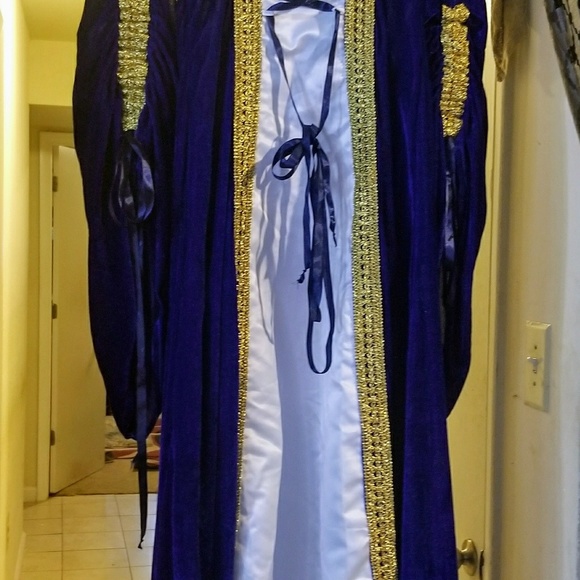 Princess dress - Picture 4 of 5